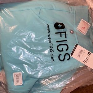 Figs !!!!!!!
Size small
New with tags too big.